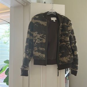 Camo bomber jacket